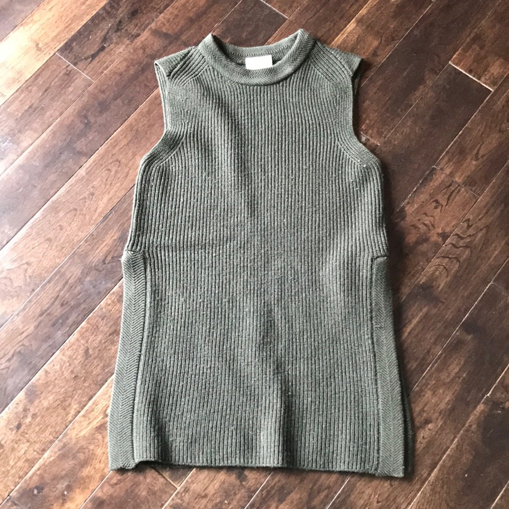 Wilfred Free x Aritzia sweater vest deep green xs